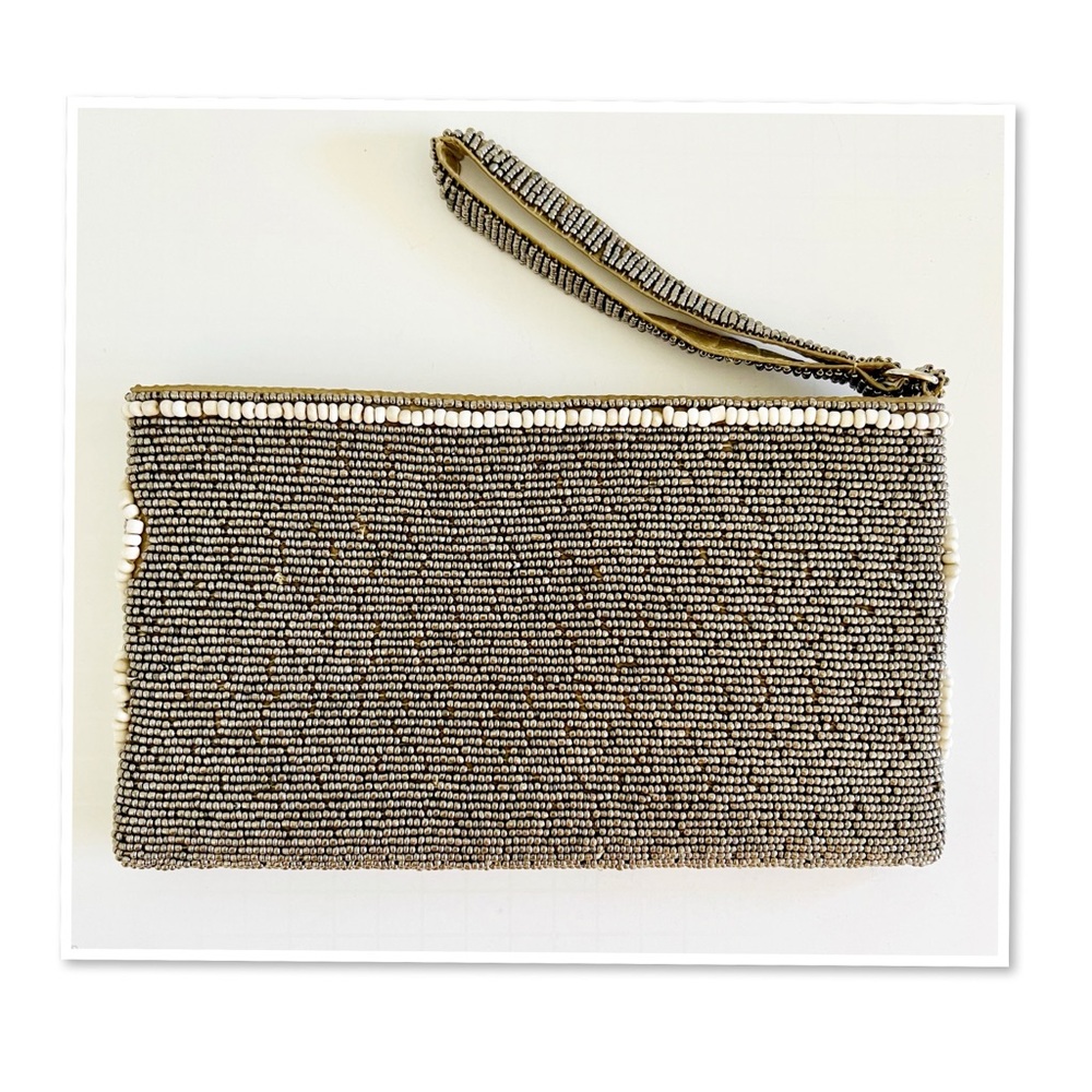 Shell Beaded Clutch - Picture 2 of 13